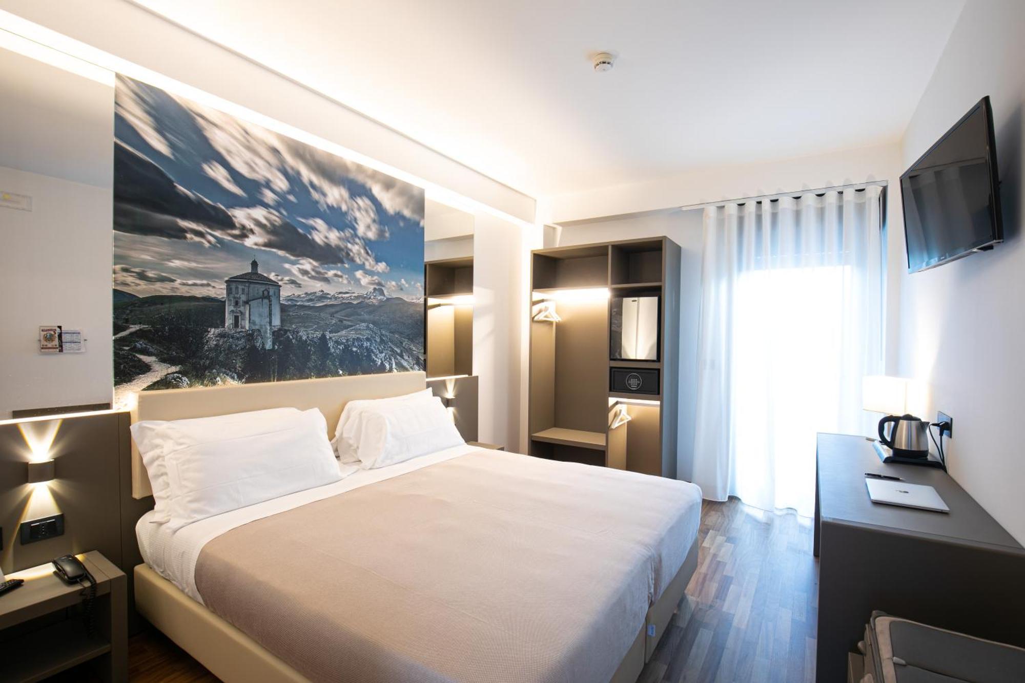 Hotel Federico II L'Aquila Bagian luar foto