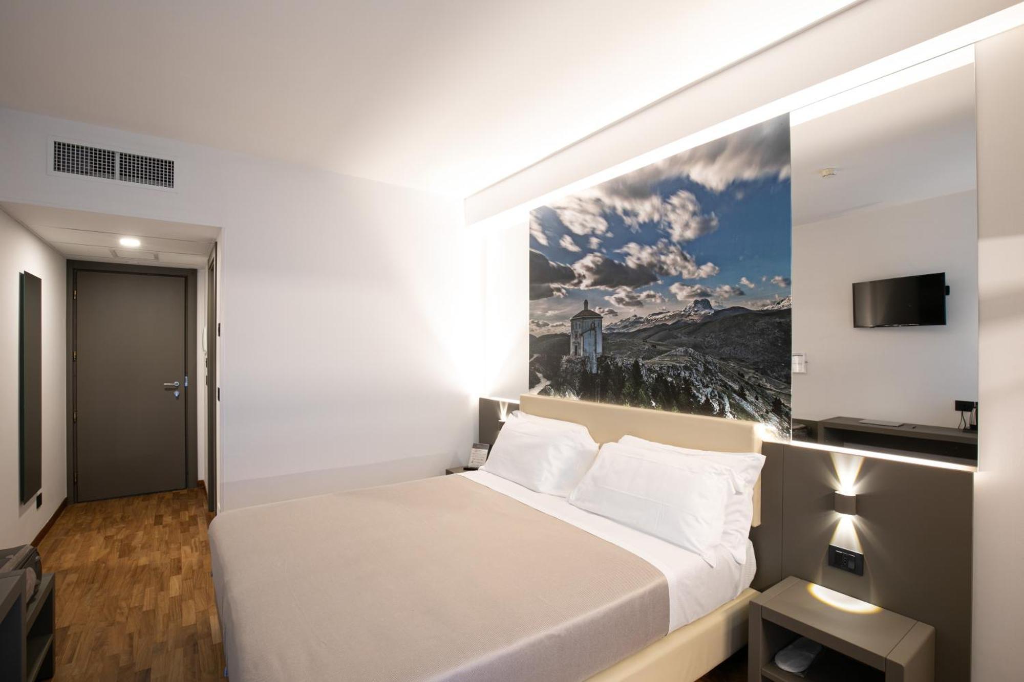 Hotel Federico II L'Aquila Bagian luar foto