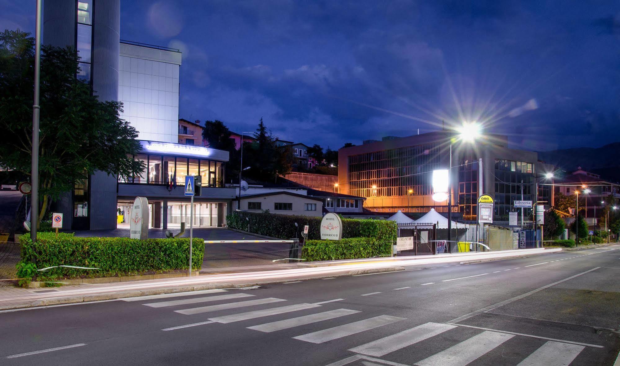 Hotel Federico II L'Aquila Bagian luar foto